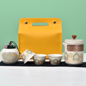 White gilt pot with three cups and one can + yellow pouch