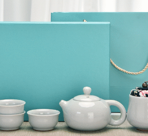 Moonlight White Kiln with One Pot, Four Cups and One Canister + Gift Bag