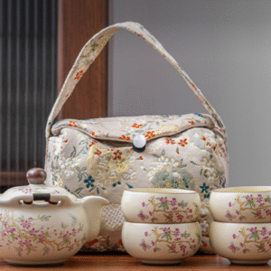 Wisteria Ruyi Jug 1 Pot 4 Cups Yellow Storage Bag